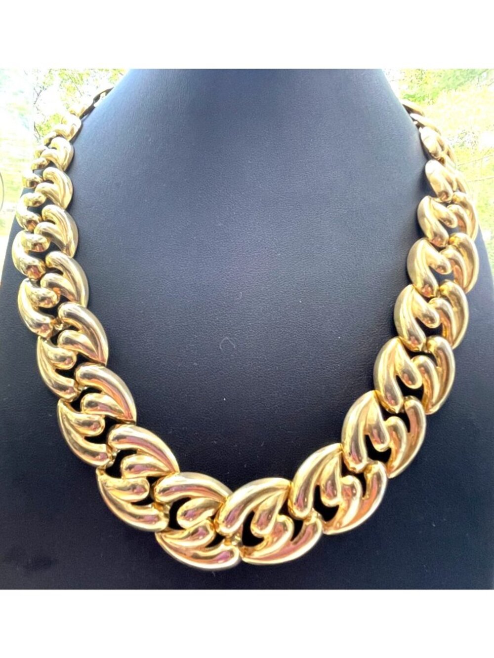 Vtg Gold-Tone Fancy Curve Link Chain Statement Necklace 1960s Bold Chic Jewelry